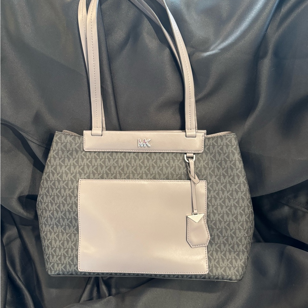 Michael Kors Black and Grey Meredith tote
